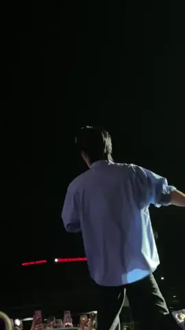 xiuchen😫😭😭 #xiumin #chen #엑소 #EXO #weareoneEXO 