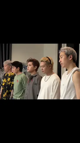 Hát bài buồn mà nó giỡn #CAPTAINBOY #xh #xhuongtiktok #fyp #viral 