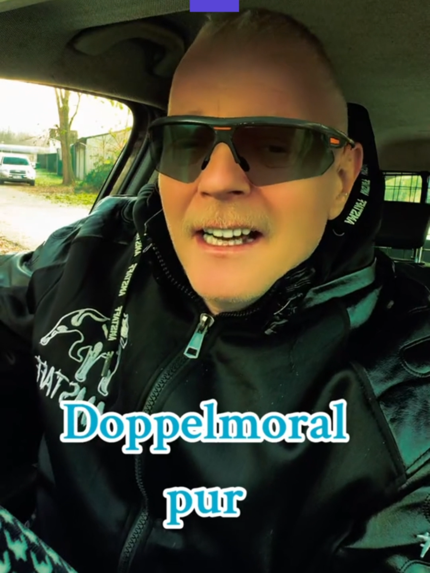 Doppelpur von einer Person wo jeder kennt - @team_dennis_sarina @team_sarina_dennis @pascalbenzler @lele_210323 @clanchefin @iduna.47 @inesdemir @janabubolz @xivenumx0 @claudia68309856 @selinchen.3 @barbamama522 @bigmama4781 #raidenrisingtv #karlsruhe #teamdennis🎱🦁🔥 #harzundherzlich #benzbaracken #mannheim #armesdeutschland