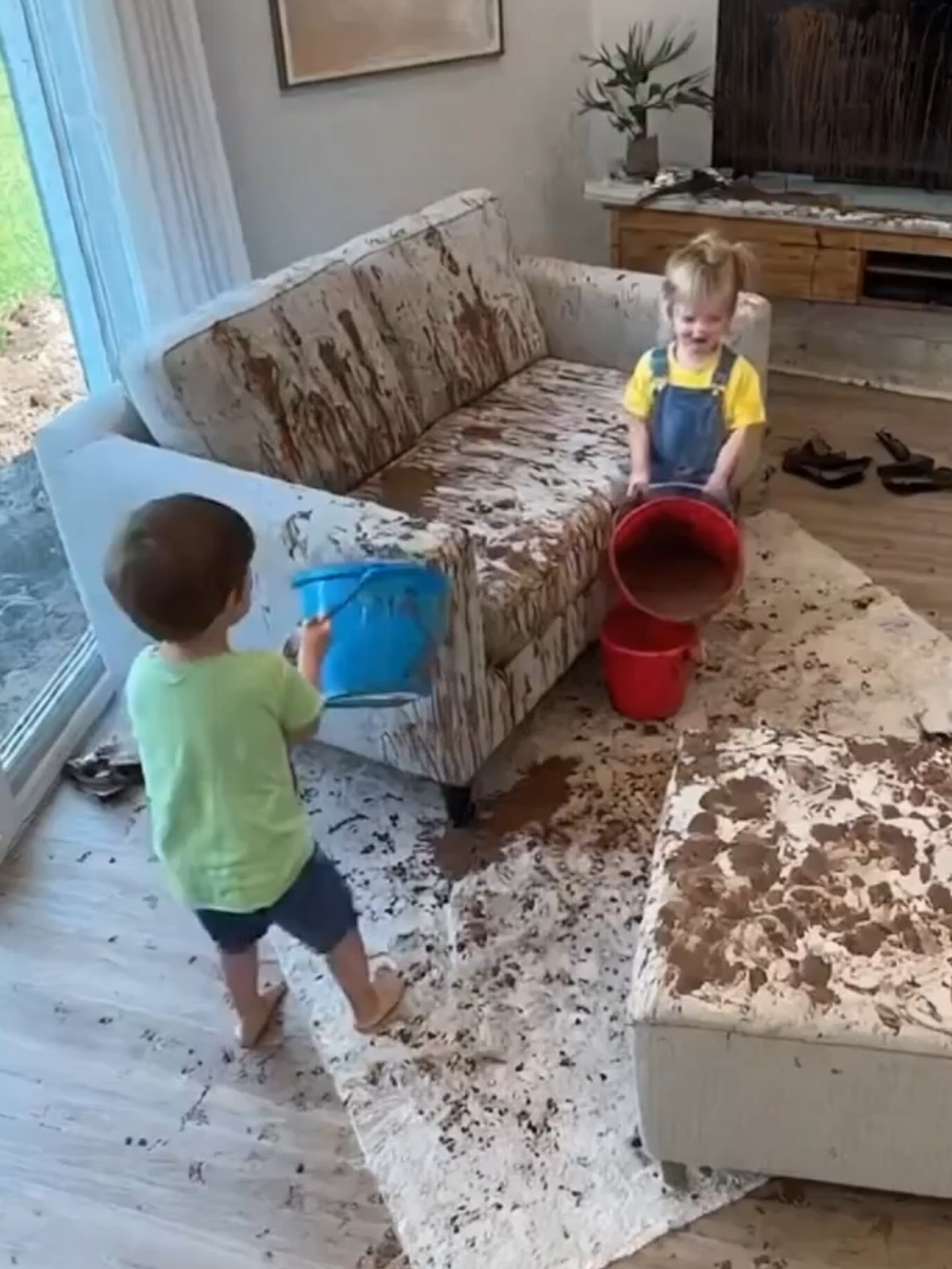 São uns anjinhos, não são? Olha que coisinhas mais lindas, os seus são bagunceiros assim? #inteligênciaartificial #crianças #bagunça #humor