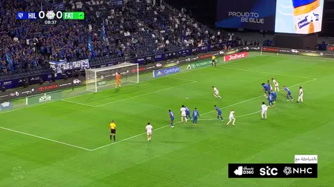 هدف ⚽️ مراد باتنا يسجل الهدف الأول للفتح من علامة الجزاء 🎯 ⁧#الهلال_الفتح | ⁧ ⁧#دوري_روشن_السعودي⁩