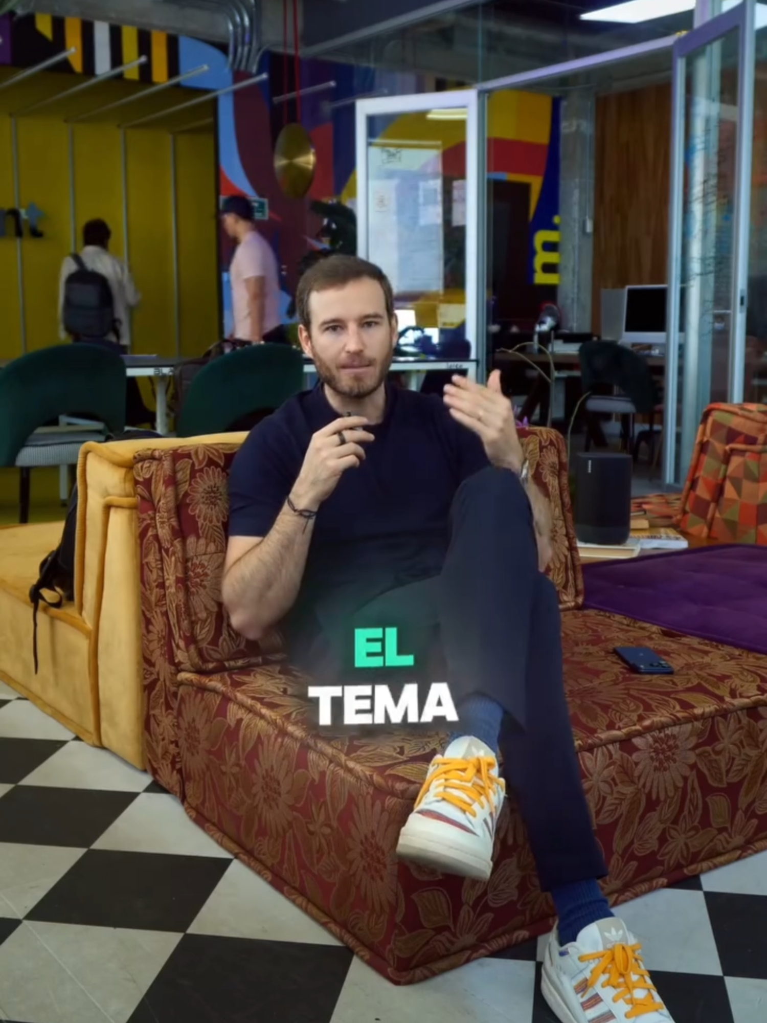 Elon Musk tiene una regla brutal: Haz cada detalle perfecto… pero limita el número de detalles. 🚀 Porque el problema no es la perfección, es el exceso de cosas a las que les quieres aplicar perfección. Ahí es donde mueren los proyectos, los negocios y los sueños. ⚠️ La perfección funciona solo cuando está enfocada. No puedes hacerlo todo perfecto. Pero sí puedes hacer lo esencial perfecto. Lo que mueve la aguja. Lo que genera impacto, resultados, crecimiento real. 🎯 Por eso, los emprendedores exitosos piensan diferente: No hacen más. Hacen menos pero mejor. Y esa es la verdadera ventaja competitiva. 🧠⚡️ 👉 Si te sirve este tipo de contenido, sígueme. Hay mucho más @marianoporter #marianoporter #mentalidad #negocios #emprender #exito #estrategia #efectividad #productividad #elonmusk #disciplina #mindset #crecimientopersonal #liderazgo #paratiiiiiiiiiiiiiiiiiiiiiiiiiiiiiii #CrecimientoReal #marianoporter #MarketingDeValor #MentalidadGanadora #cambiodementalidad #CrecimientoPersonal