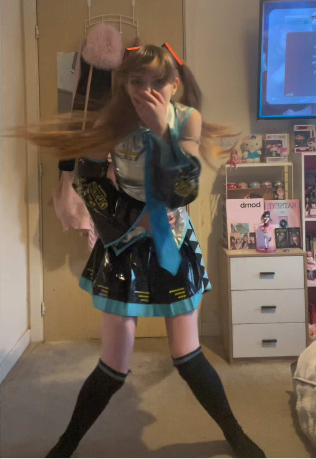 spaghetti - le sserafim // upon many requests I did it!! ^_^ @LE SSERAFIM  #fyp #kpop #cosplay #hatsunemiku #lesserafim 