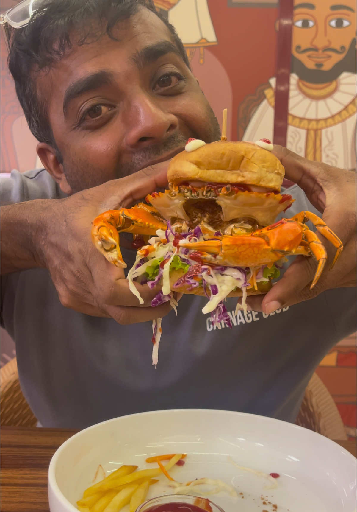 නුවර, ගම්පල පැත්තේ අය මේ Burger එක මීට කලින් try කරලා තියනව ද? 🫣🤤🍔 . . . . #creatorsearchinsights #onemillionaudition #trending #fyp #viral @7one8 cafe 