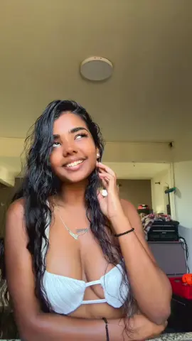 #mru🇲🇺 #viral #fyp #islandgirl🌺 #karen @Re Miih🐒 