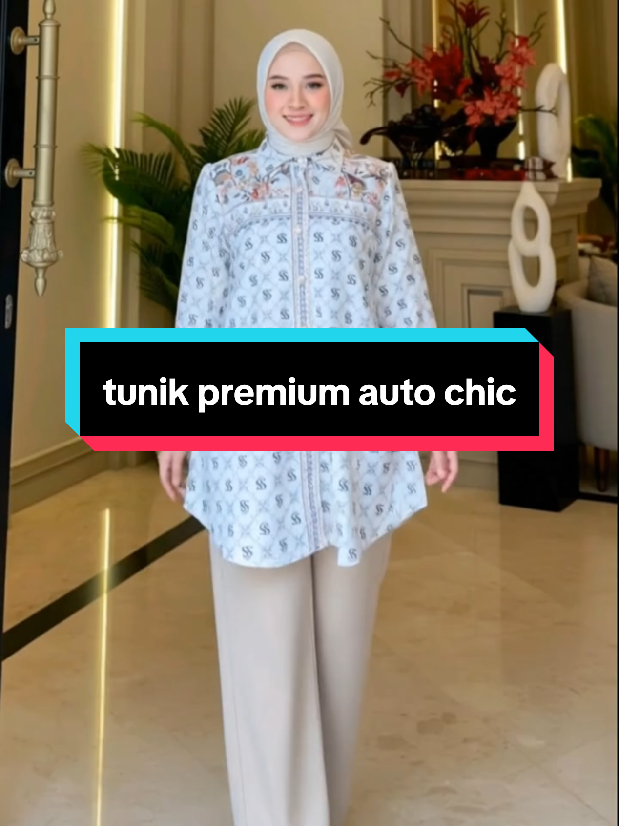 Tunik premium yang auto-chic. #tunikwanita #tunikpremium #fashionmuslimah #ootdhijab #styleinspo 