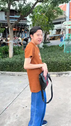 รู้ว่าทุกคนชอบให้เล่าเรื่องอะไรแบบนี้มากเพราะมันดูเป็นตัวของตัวเองดี #มุ้ยกิตติภพ 