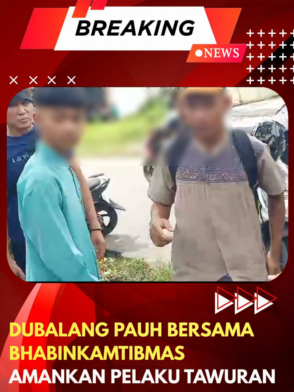 Dubalang Pauh bersama Bhabinkamtibmas berhasil mengamankan dua pelajar yang terlibat tawuran di kawasan Limau Manis Selatan, Jumat siang, 21 November 2025. Kejadian ini bermula saat Dubalang Pauh tengah melaksanakan patroli rutin usai Salat Jumat. Mereka menerima laporan dari warga bahwa sekelompok pelajar tengah melakukan aksi tawuran.  Mendapat informasi tersebut, Dubalang Pauh bersama Bhabinkamtibmas bergerak cepat menuju lokasi. Menurut keterangan warga, sekitar 15 pelajar terlibat dalam aksi tersebut. Namun, hanya dua orang yang berhasil diamankan, sementara lainnya melarikan diri. Kedua pelajar yang diamankan langsung dibawa ke Mapolsek Pauh untuk dimintai keterangan lebih lanjut dan dilakukan pembinaan. Langkah cepat Dubalang Pauh dan Bhabinkamtibmas ini mendapat apresiasi warga setempat karena berhasil meredam aksi tawuran yang meresahkan masyarakat. @Fadly Amran @H. Maigus Nasir, M.Pd  #dubalangpauh #dubalangkota #dubalang #kecamatanpauh 