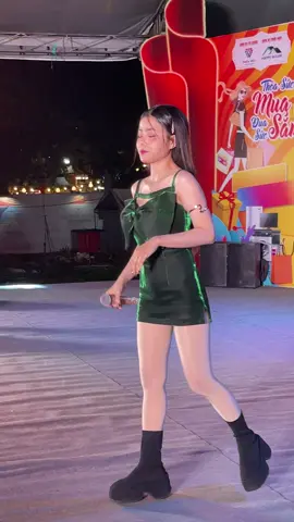 Ca si Võ Lê My diễn Phường Hồng Ngự Tỉnh Đồng Tháp 