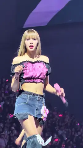 why r u so beautiful😭