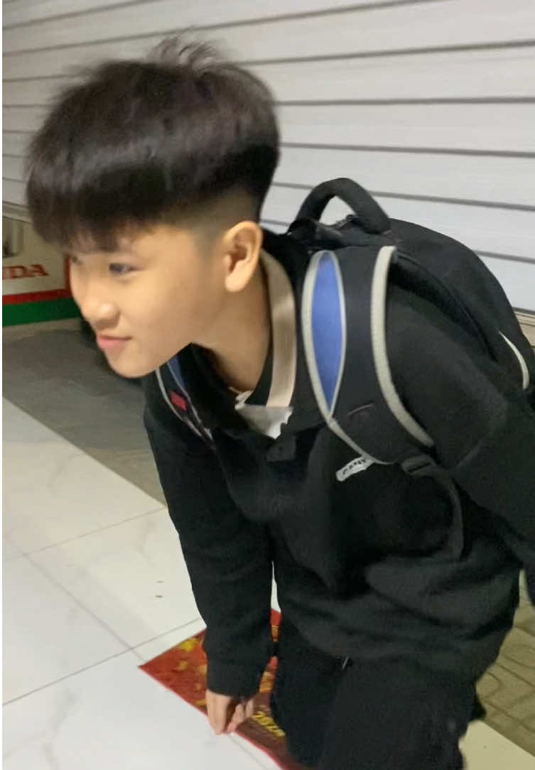 Chuyện tối qua chưa kể #xuhuongtiktok #hoangvinh #fyt 