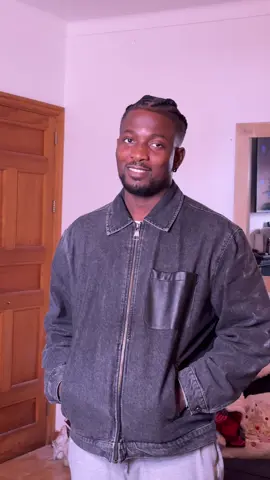 Könnt ihr ihn bitte in den Kommentaren überzeugen, dass Malyah ganz dringend ein paar Strähnen braucht? 🥺❤️