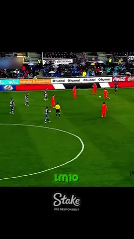 Messi solo dribbling ☠️🔥  #messi #lionelmessi #goat #football #footballtiktok 