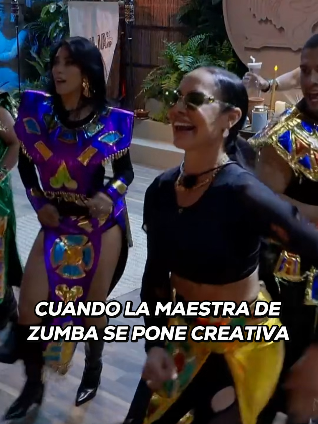 #LisVega es la mejor maestra para zumba y poner todo el ambiente. 🔥 Lunes a viernes 9:00 p.m. por Azteca UNO⁣⁣⁣⁣⁣⁣⁣⁣ Domingo La Gala 8:00 p.m. por Azteca UNO⁣⁣⁣⁣⁣⁣⁣⁣ ⁣ ⁣⁣⁣⁣⁣⁣⁣#LaGranjaVIP 🌾 Transmisión 24/7 en #DisneyPlus, vive la experiencia completa.