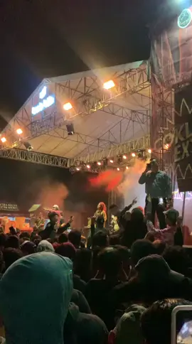 malam minggu nonton konser aja #cakra #tniindonesia🇮🇩 #momonon 