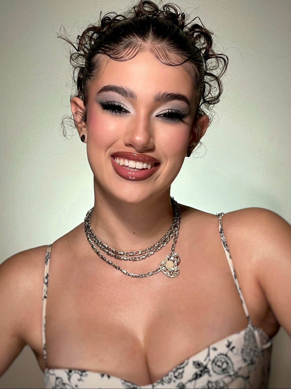 Instagram: rebeca.ioa_makeup muse: @teodoraa.i  #fyp #foryoupage❤️❤️ #fyromania #makeup #makeupinspo 