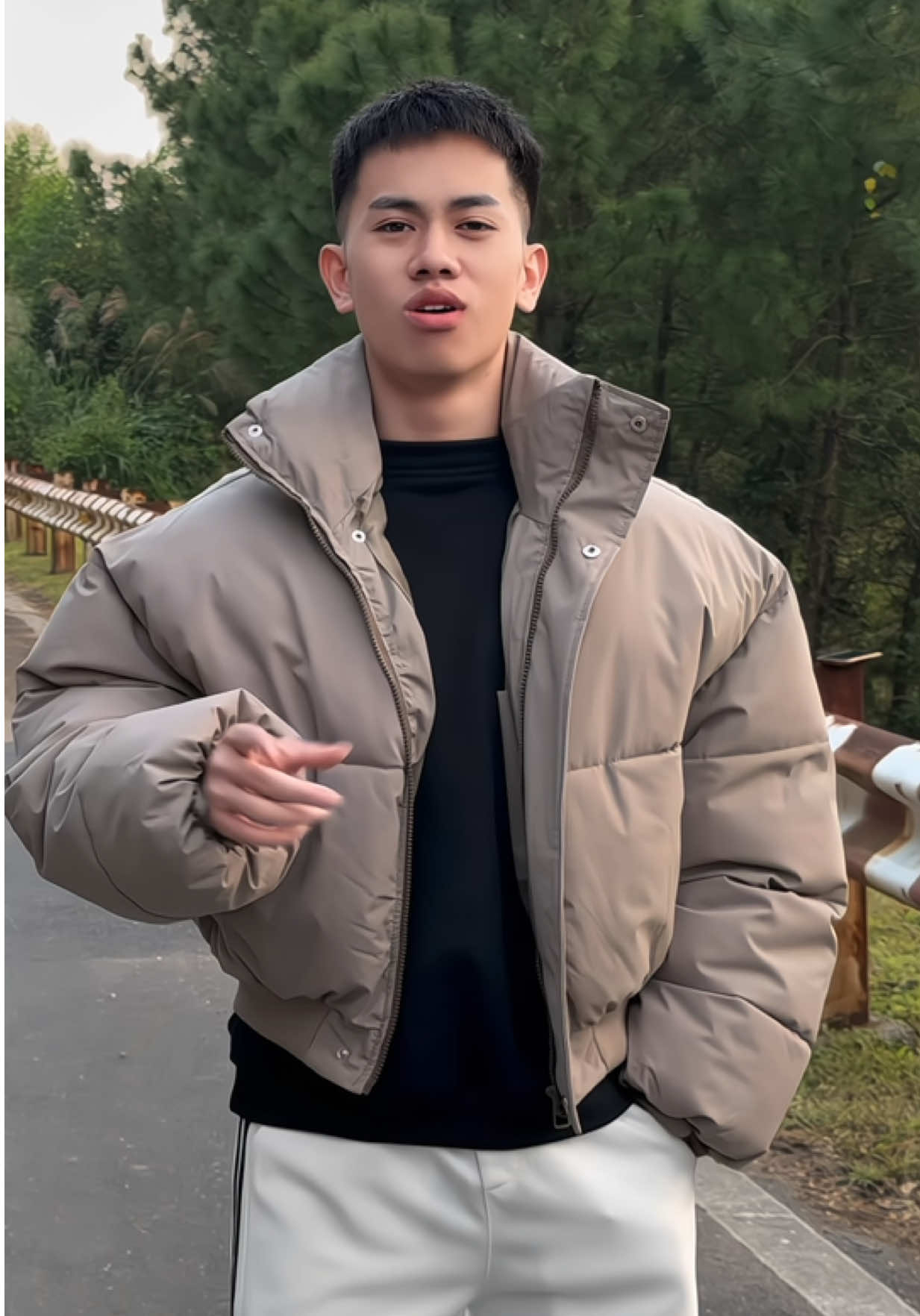 Áo Phao Boxy Crop NOLABEL Dáng