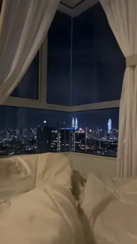 #😉😎 #fypシ #kualalumpurmalaysia🇲🇾 #klcc_twintower #farhan_yousafzai1 