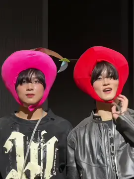 นี่นะคะสเตปพี่ฝรั่งเขามีขั้นมีตอนเขามีลูกเล่นมีขยับทำให้เธอเซมาซบที่อก(คริปที่ลงก่อนหน้าโดนปิดกั้น😿) #markhyuck #mark #haechan #มาร์ค #แฮชาน 