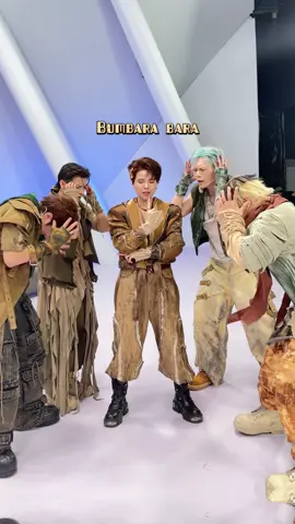 Bumbara bara bumbara bara bumbara bara #VuCatTuong #VCT #AnhTraiSayHi2025 #VuCatTuongAnhTraiSayHi2025 #TrucGiac 