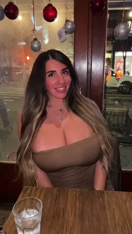 When the BBG meet 🤨@Alex @Julia A @Kaitlyn Krems #fyp 