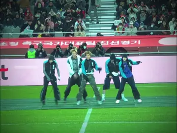 thả con beat của Sơn Tùng r đi ngủ 😴#cortis