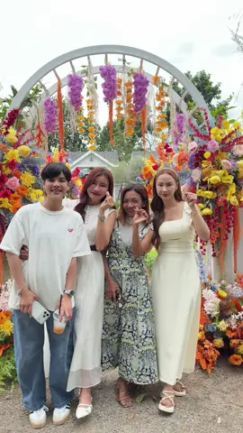 แขนไม่ได้เล็กนะคะ แต่ใส่เเขนกุดแล้วดูเล็กเฉยเลย 🥹