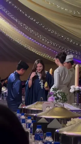 more videos of Prince Mateen and Princess Anisha this tonight 💙 #princemateen #princeabdulmateen #princessanisha #paianisharosnah #brunei 