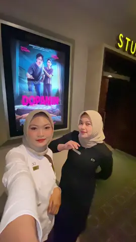 siapa yang suka koleksi cc cinema xxi yuu buruan beli dan tuker karna terbatas yahh🤍🙌 #colectibledopamin#xxicafe