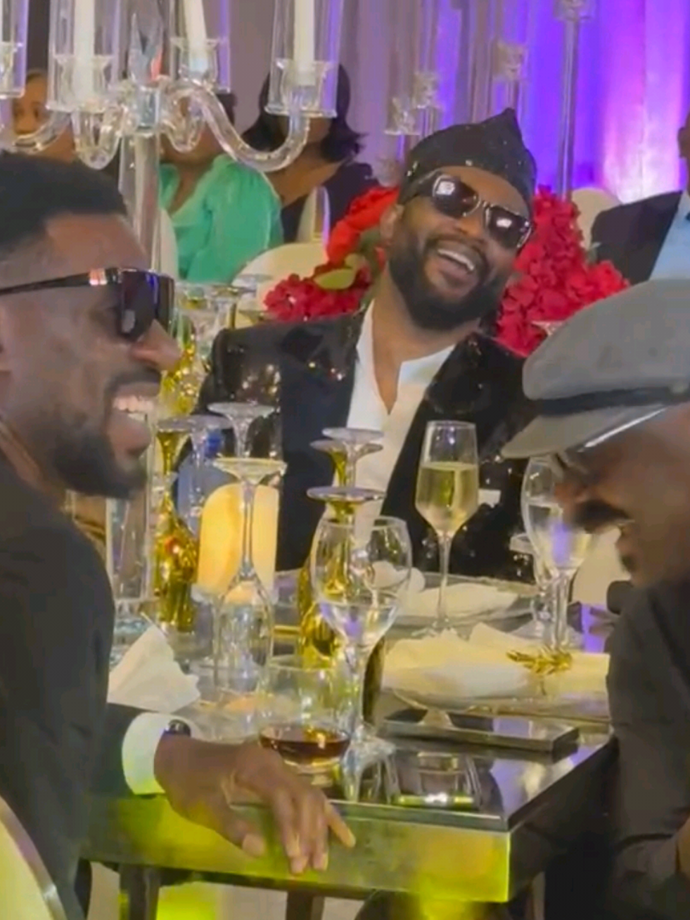 @fallyipupa au @blueskylechapiteau, invité VIIP au mariage de @Poison Mobutu #buesky #mariage #fallyipupa #poisonmobutu #trend 