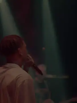 como fosse a última....  . . .#fyp #alee #aleeolhaee #caos 