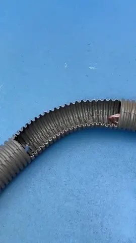 ✨ أرح سمعك وقلبك بكلمات الله العطرة، تلاوة تلامس الأرواح وتهدي القلوب إلى الطمأنينة 🌿📖. استمع بخشوع تجد في القرآن راحة وضياء لا ينطفئ 🤲💫. #قرآن_كريم #تلاوة_خاشعة #راحة_نفسية #ذكر_الله #روحانية  