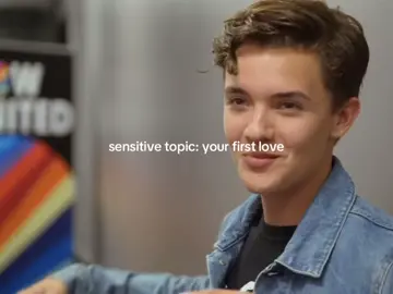 Our first love 🤍  #NOAHNOAH #noahurrea #NowUnited #viral #trend @NOAH NOAH  Amanda curtiu, HQ curtiu e comentou 