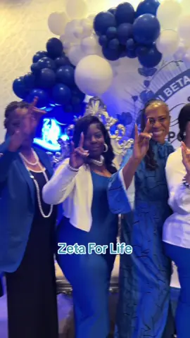 Views from Southeastern Regional Conference 😍 Last week Omega Zeta Zeta was honored to serve as a host chapter and we were fully locked in from business sessions to making connections with Sorors across the region. A beautiful reminder of why it’s Blue & White 4L and why this work matters. 💙 @SERZetas #zetaphibeta #zphib #jacksonville  #finerwomen