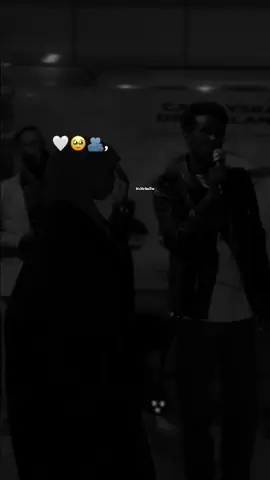 Khalid Kamil 🥹❤️#jawibila🌊❤️🌴 #santoslyrcs🎧❤️ #somalilyrcs🌺😕💎 #somalilyrcs 