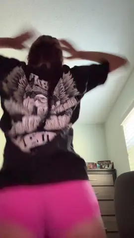 #fypシ #fypシ゚viral #dancechallenge Throwing ass on that live 