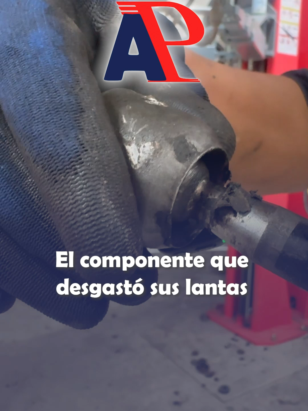 El cliente llegó con las llantas totalmente desgastadas😨🛞, al revisarlo nos dimos cuenta que sus racks de dirección estaban en muy mal estado.👨‍🔧🅰️🅿️ #reparación #cremallera #direccion #tallerautomotriz #mechanic #tallerautomotriz #mecanicodeltiktok #mecanicoperu #tallermecanicoautomotriz #taller #carros #alineamientopisfil #MecánicaAutomotriz #tallermecanico