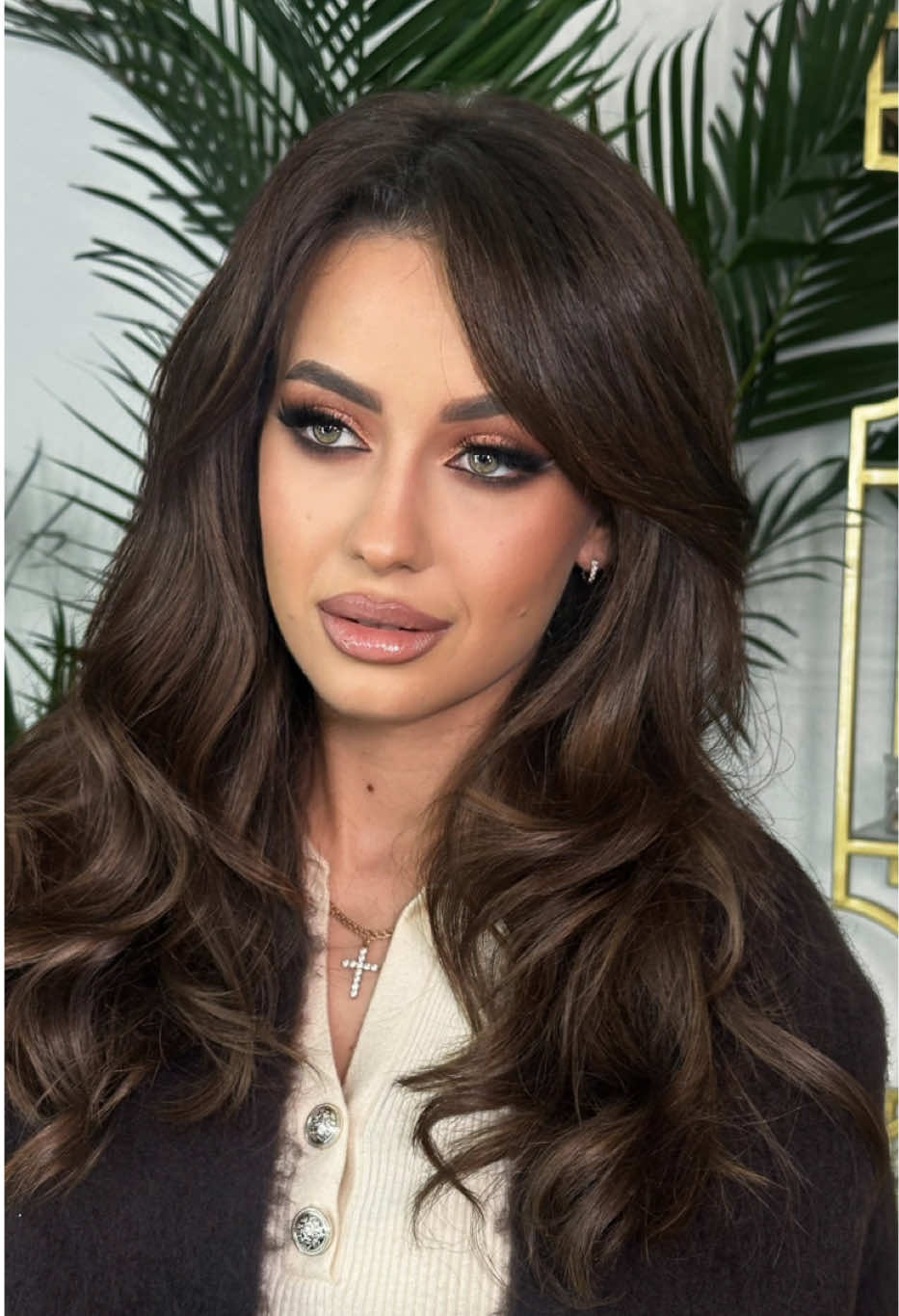 Azi am descoperit ceva nou 🤭 Cică… dacă ai anumite probleme psihice, banca nu te mai obligă să achiți creditul. Dar după cum ne alegem noi bărbații… cred că la capitolul ‘judecată’ suntem deja absolvente cu diplomă 🤣 Și culmea: în viață nu poți parca greșit, dar la decizii… parcăm direct pe locurile interzise fără emoții. Video ironic, nu-l luați personal 😌💋 #viral #ironie #tiktokmoldova #foryou #girls 