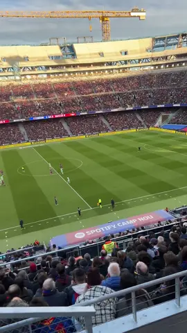 ❤️💙 The Camp Nou speaks with one heart. In the 10th minute, an entire stadium chants one name: Messi. Some legends never leave. 🐐  VIA @verobrunati #Messi #Barca #Barcelona #CampNou #365Scores