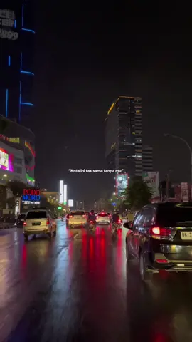 Medan dengan vibes hujan nya  #foryou #medan #fyp 