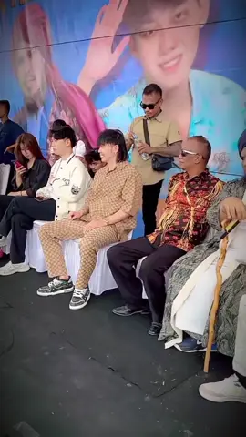 RIAN ARIFIN BERBAGI BERAS 10 TON BERSAMA PAPASALAM. KEEGANTENG. WILISALIM.VILMI.ANGGUN JOS#rianarifin#papasalam#keeganteng#wilisalim#fyp 