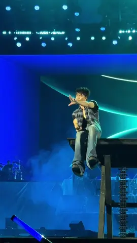 Set diễn siêu đỉnh siêu đẹpppp omggg ❤️‍🔥❤️‍🔥❤️‍🔥❤️‍🔥❤️‍🔥 #hieuthuhai #hengapemduoianhtrang #hieuthuhai2222 #genfest2025 