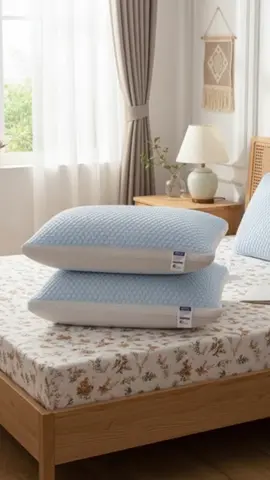 Combo 2 gối băng lạnh M2T BEDDING là set 2 chiếc kích thước 50x70cm. Sản phẩm có lõi bông trắng mịn tinh khiết, mang lại cảm giác êm ái, mát lạnh khi sử dụng. #goibanglanh #M2Tbedding #goi50x70 #ruotgoibong #goiem 