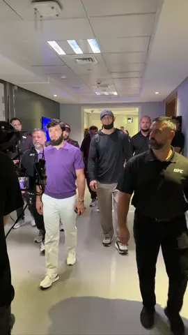 Прибыли на арену 🚀