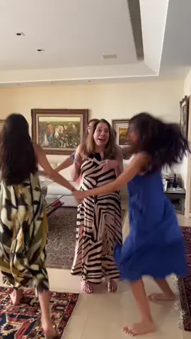 vovó, vovó, vovó!!!❤️#casadavovó #amo #primas #foryou #fyp@Antonia Antonelli @Sofia Antonelli 