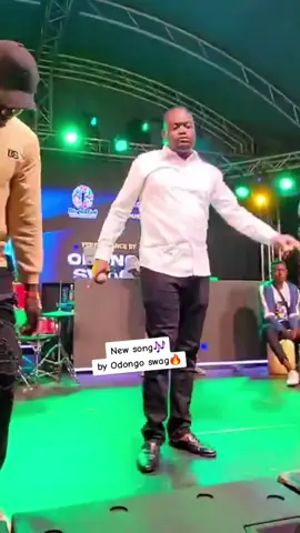 New trending song🔥🔥🎶 by Odongo swag #foryoupage #odongoswag #luoohanglamusic #newtrendingsongtiktok #makemefamous 