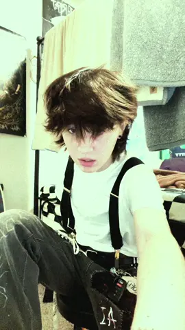 Back to feed y’all again :3 . . . . FAKE EVERYTHING TIKTOK #fyp #fypシ #alternative #alt #punk 