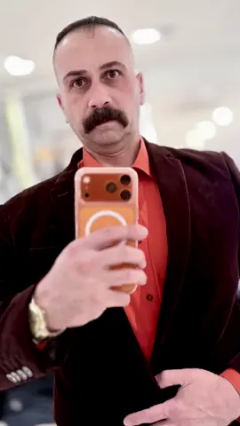 I phone  17 pro max  #creatorsearchinsights #creatorsearchinsights2025 #الصينين_مالهم_حل😂😂 #الصين🇨🇳 #الصين  @علي الكعبي | Ali al kaby  @Haider  @حيدر 