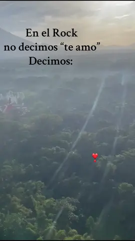 El volumen no es suficiente cuando suena este:  Temazo  #ratablanca #fyp #music #viral #travel 