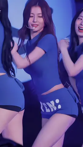 #SANA:: eu só consegui esse clipe hoje não acredito que  mico 😭😭 I SANA ESPECIAL PERFORMANCE 10 YEARS BLUE/AZUL FANCAM TWICE FANCAM 4K I #fyp #Kpop #fancam #goviral 